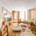Lejlighed Golden Sands By Hello Homes