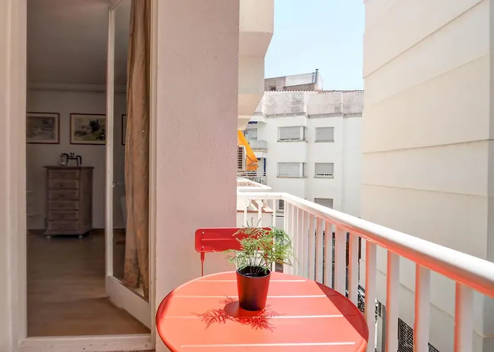 Golden Sands By Hello Homes * 锡切斯